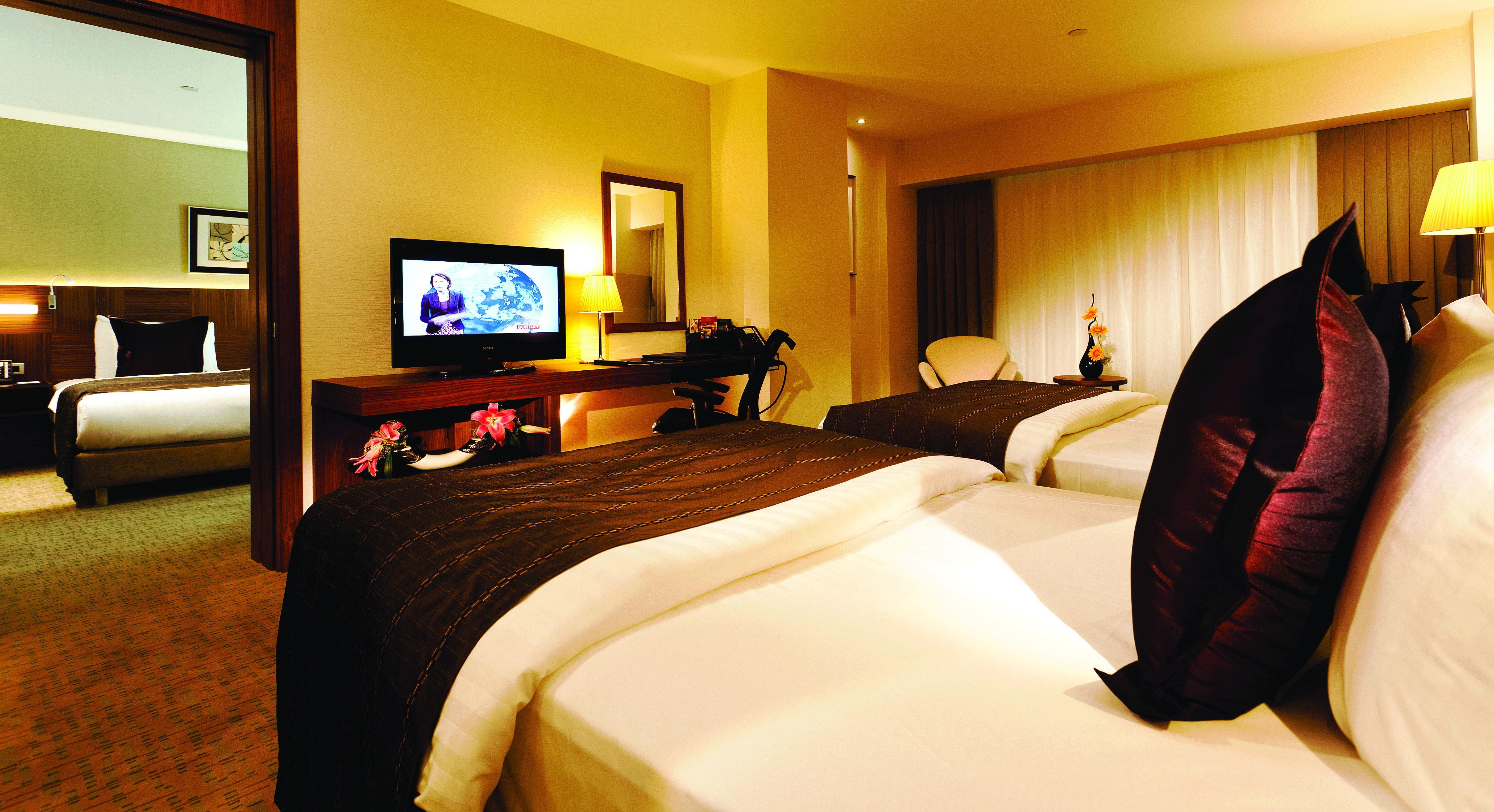 Hotel Crowne Plaza Istanbul Harbiye By Ihg Esterno foto A room at the hotel