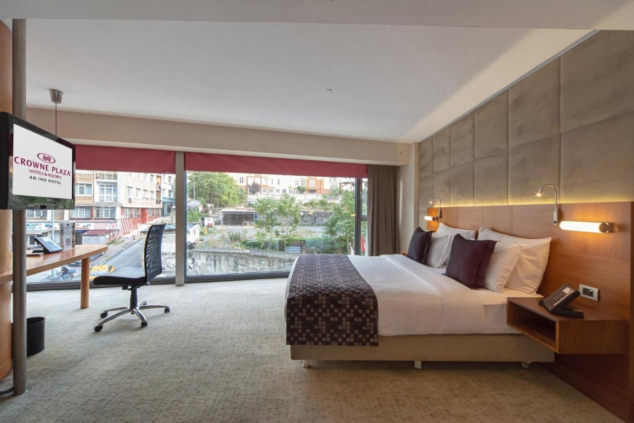 Hotel Crowne Plaza Istanbul Harbiye By Ihg Esterno foto Deluxe Room