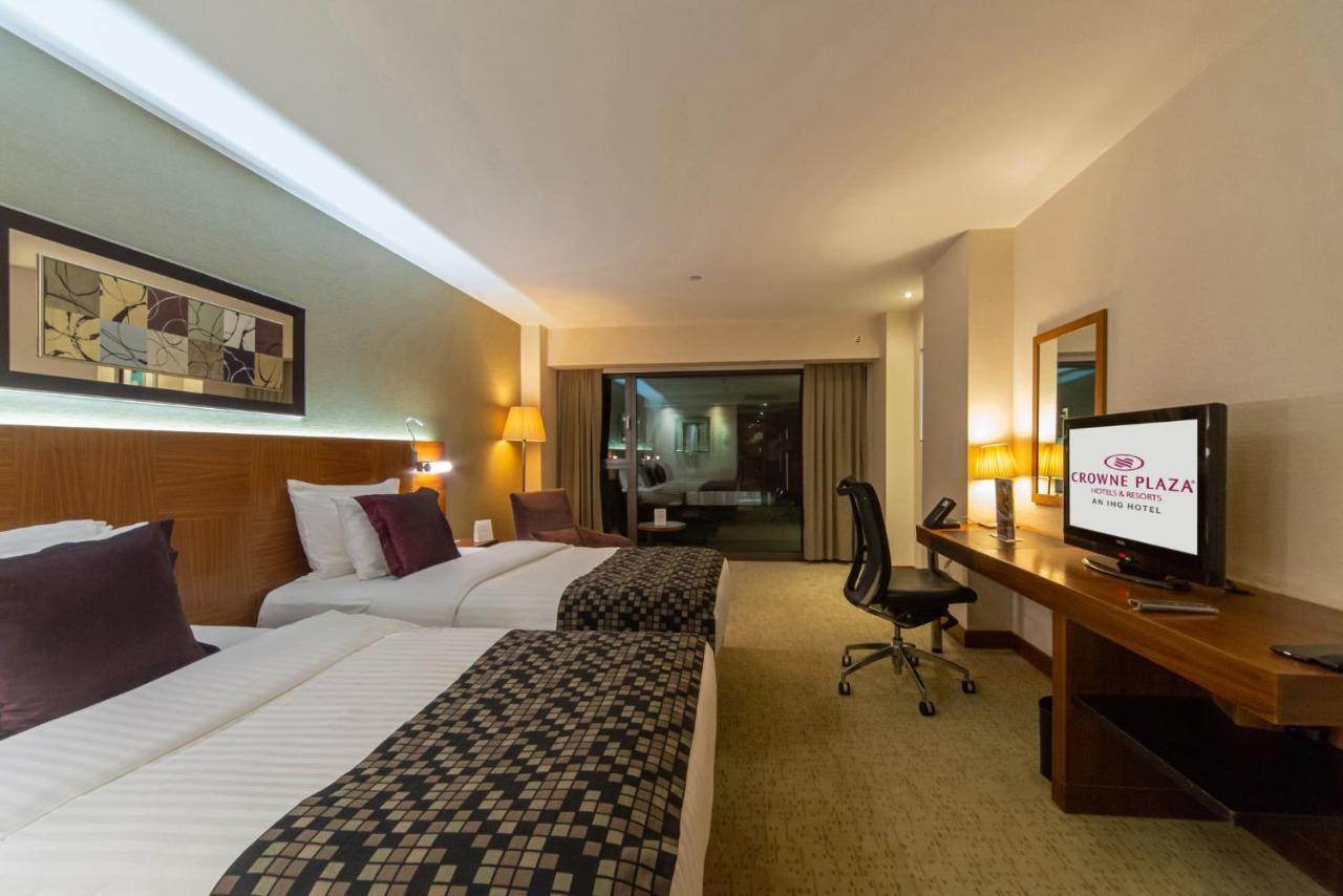 Hotel Crowne Plaza Istanbul Harbiye By Ihg Esterno foto Deluxe Room