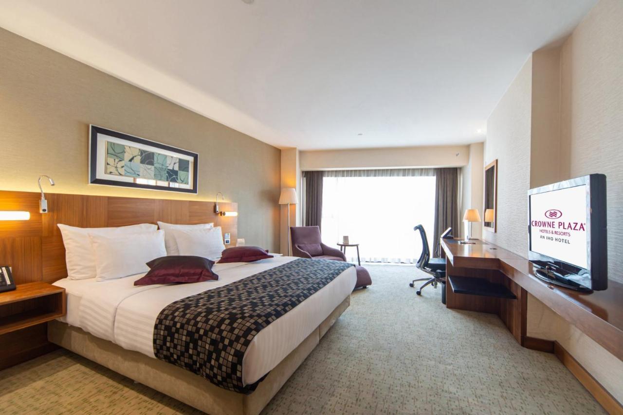 Hotel Crowne Plaza Istanbul Harbiye By Ihg Esterno foto Deluxe Room
